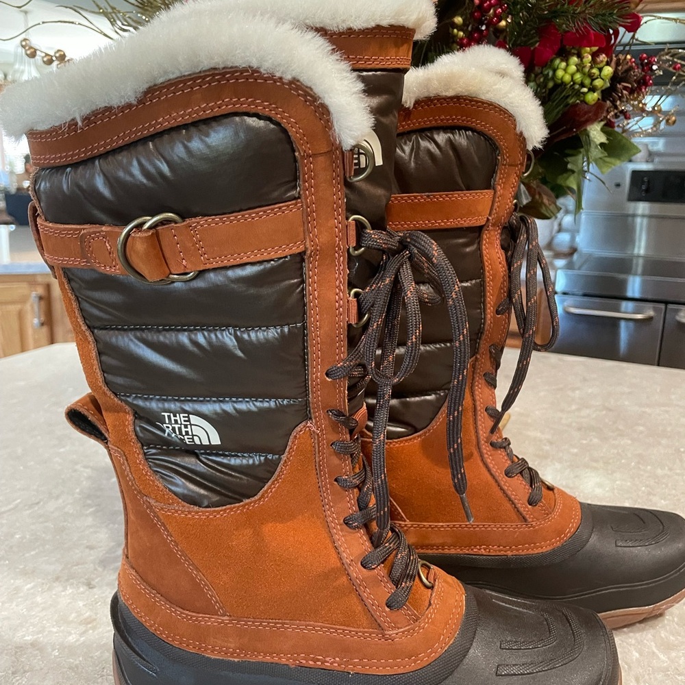 North Face Hiking Boots NWOT